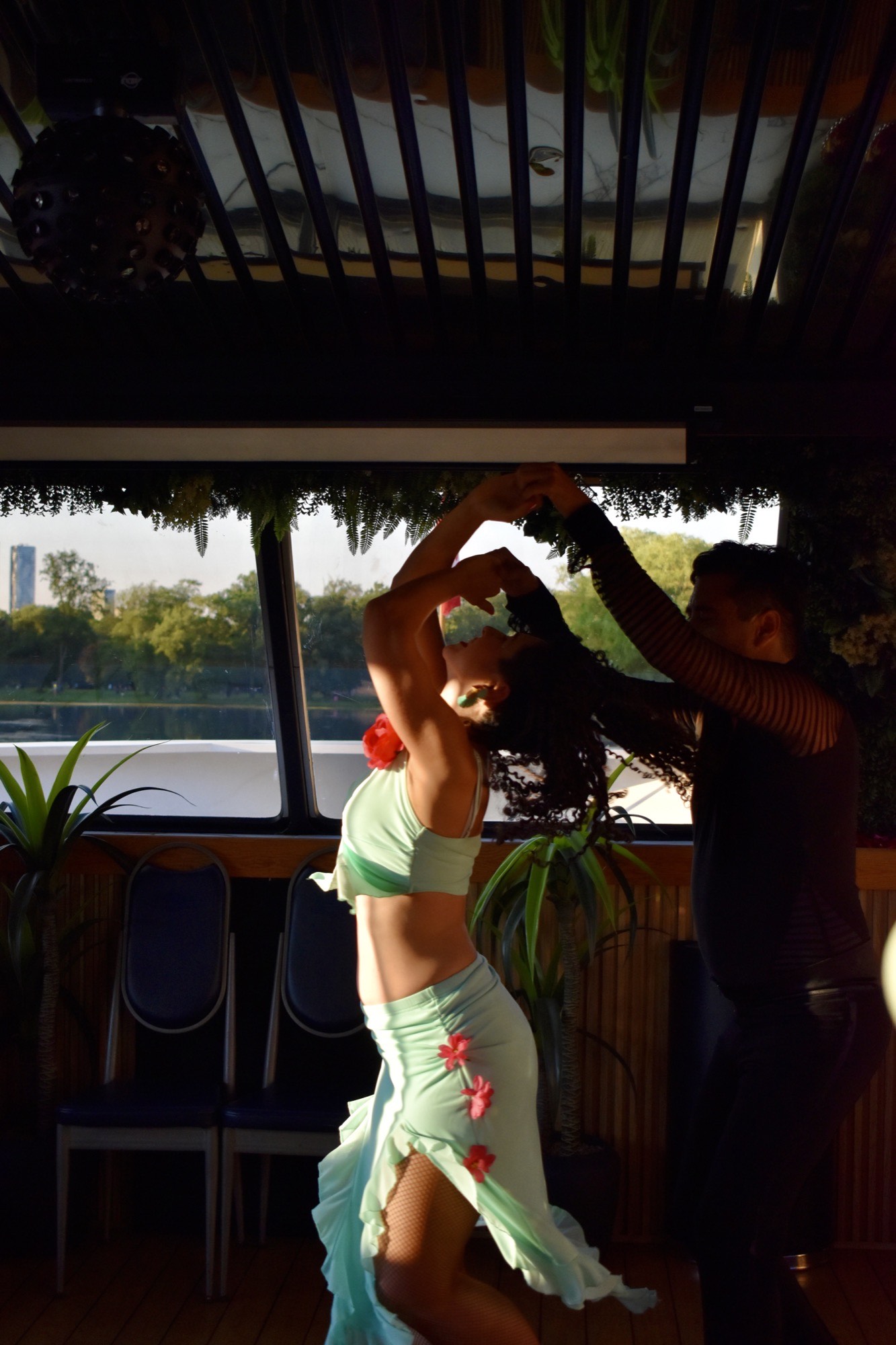The Romantic Bachata — back spins